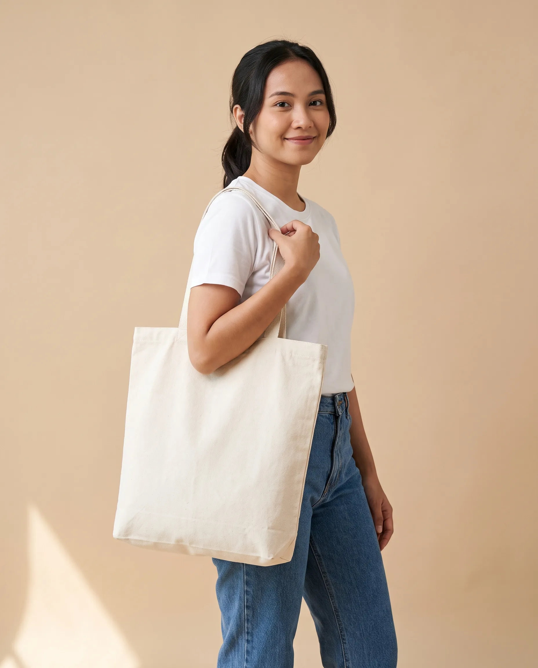 Tote Kanvas Rana warna Krem